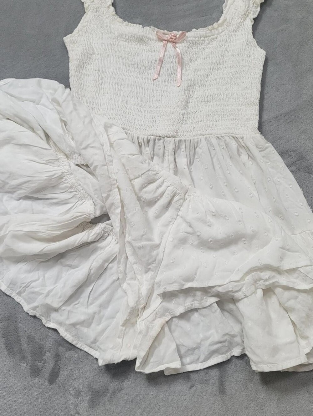 Urban Outfitters White Mini Romper with Pink Bow XS - Picture 4 of 5